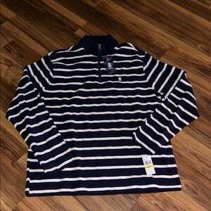 Izod Long Sleeved 1/4 Zip